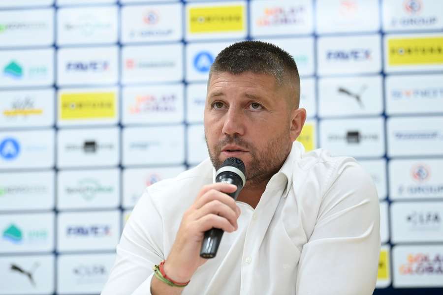 Sportovní ředitel fotbalistů Slovácka Šumulikoski.