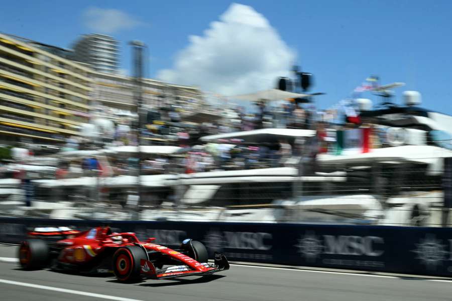 Charles Leclerc van Ferrari had voor zijn snelste ronde 1.11,369 nodig