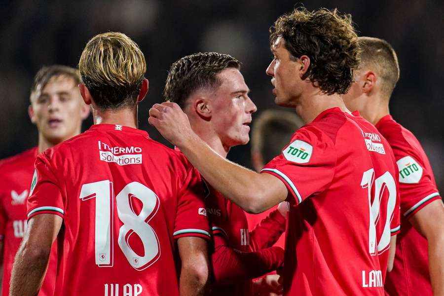 FC Twente viert de enige treffer tegen Willem II