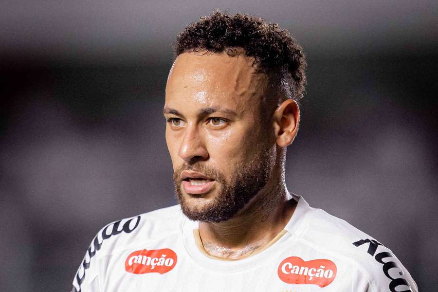 Neymar deve ser titular do Santos mais uma vez Neymar deve ser titular do Santos mais uma vez