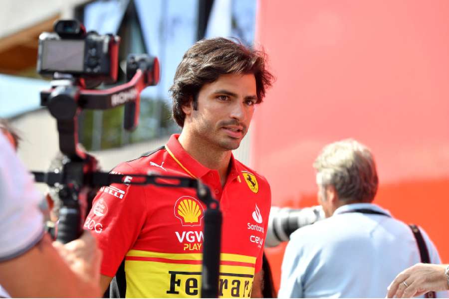 Carlos Sainz Jr. arrives ahead of the Italian Grand Prix