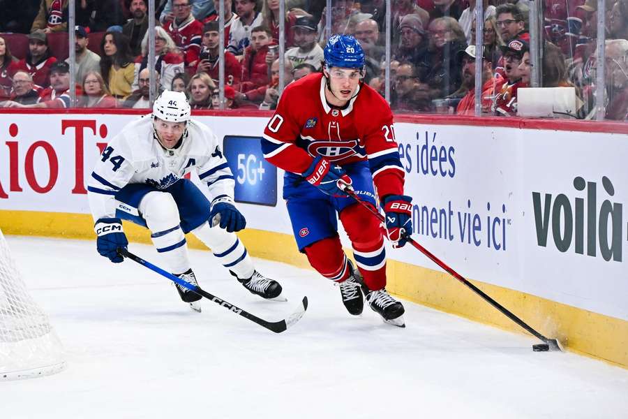 Slafkovský svojím výkonom a asistenciou pomohol Montrealu pretrhnúť sériu prehier.