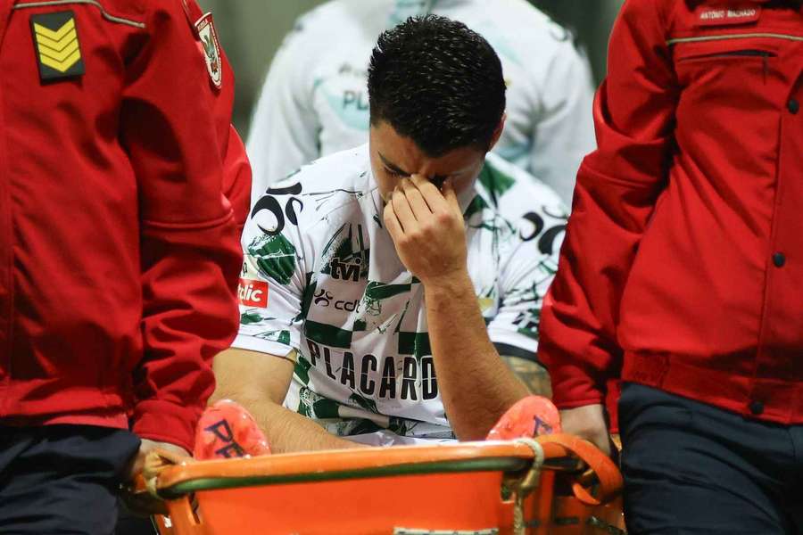 Moreirense confirma fratura do perónio de Vasco Sousa Moreirense confirma fratura do perónio de Vasco Sousa