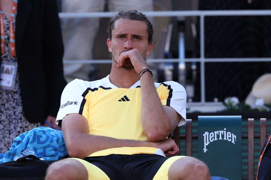 Alexander Zverev looks on dejected after losing the final