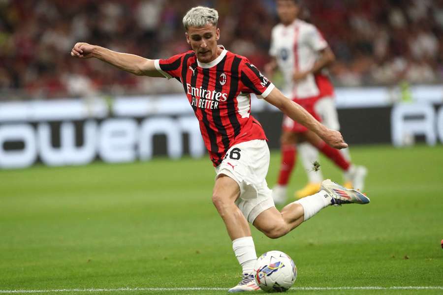 Alexis Saelemaekers começou a época no AC Milan e chegou a disputar um jogo oficial antes de ser emprestado à AS Roma