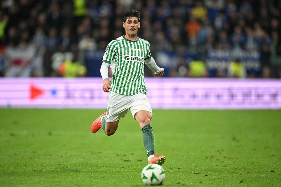 Cardoso, en la final de la Conference League.