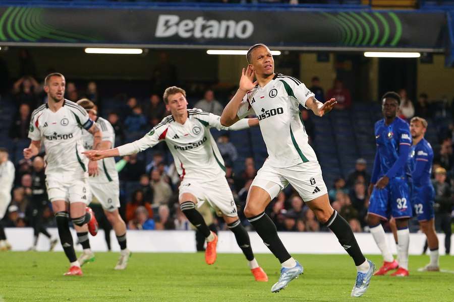Legia wygrywa z Chelsea w Londynie! Awansu nie ma, ale jak to brzmi