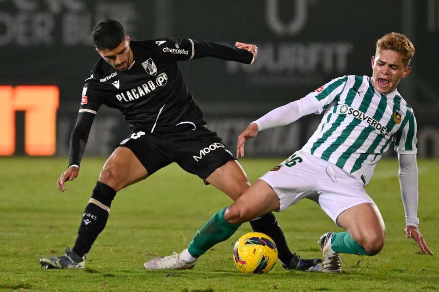 Zé Carlos sem espaço no Castelo