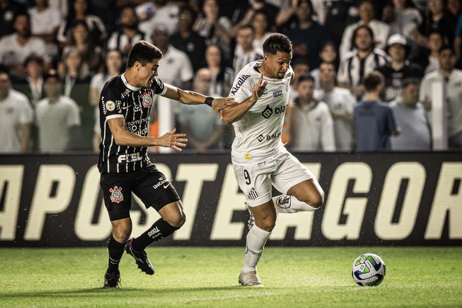 Corinthians x Santos ao vivo: onde assistir ao jogo do Brasileirão online