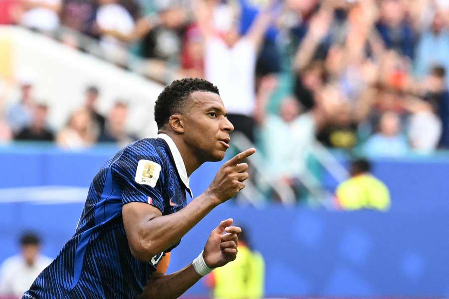 Mbappé a terminé la Coupe du monde avec 10 buts Mbappé a terminé la Coupe du monde avec 10 buts