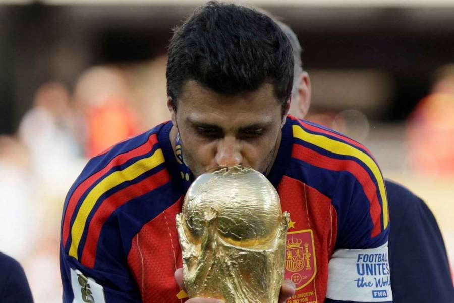 Rodri, con la Copa del Mundo Rodri, con la Copa del Mundo