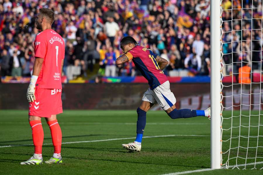 Raphinha marcou seu 9º gol em LaLiga em Barcelona 1x2 Las Palmas Raphinha marcou seu 9º gol em LaLiga em Barcelona 1x2 Las Palmas