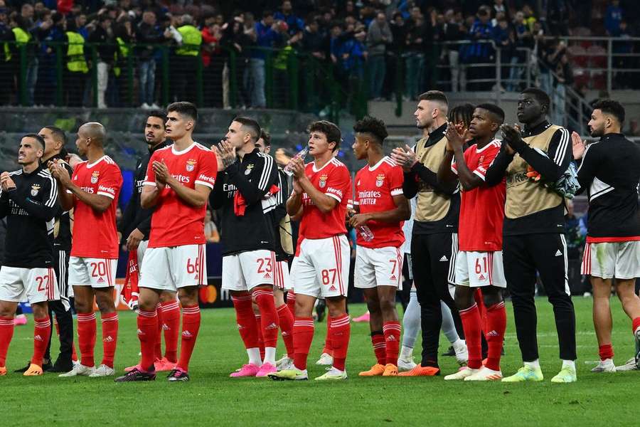 O adeus do Benfica à Champions, em Milão