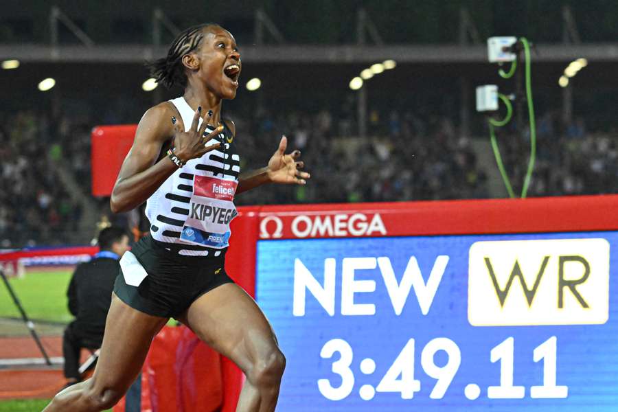 Queniana Kipyegon estabelece recorde mundial feminino dos 1.500m na Diamond League