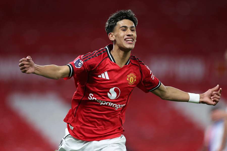 JJ Gabriel sa zatiaľ príležitosti v United nedočkal. Opustí klub? JJ Gabriel sa zatiaľ príležitosti v United nedočkal. Opustí klub?