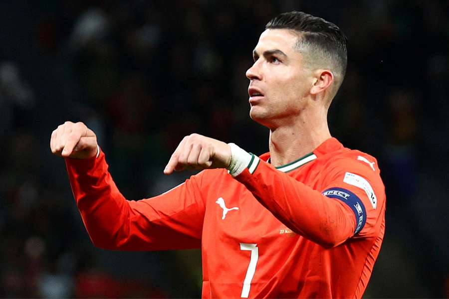 Cristiano Ronaldo perdeu pênalti e fez gol em Portugal 5x2 Dinamarca