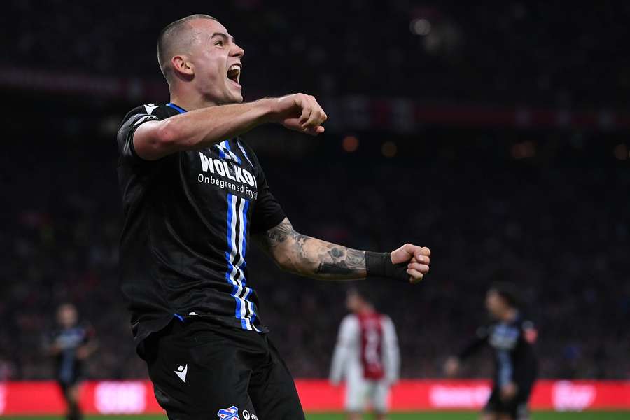 Sparta pokračuje v aktivitě, dotahuje se dohoda se Sigmou. Na Hanou míří fotbalový cestovatel Sparta pokračuje v aktivitě, dotahuje se dohoda se Sigmou. Na Hanou míří fotbalový cestovatel