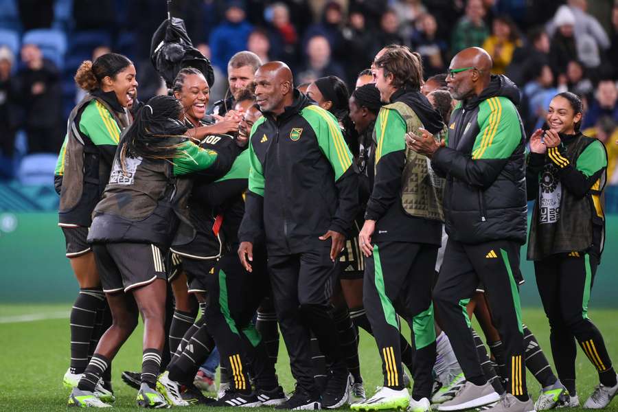Jamaica celebra un empate que sabe a oro