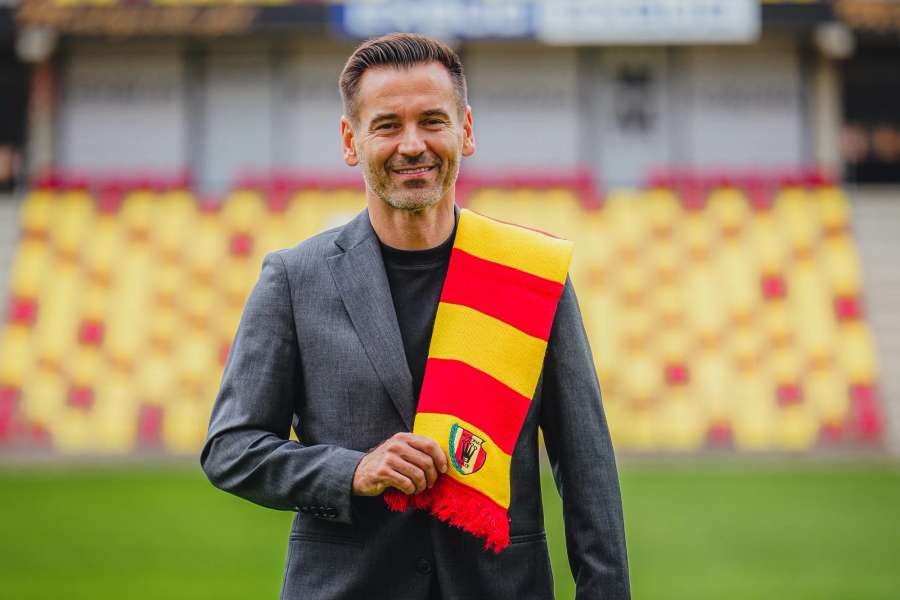 Kolendowicz przejmuje Koronę Kielce. "Wyjechałej jako piłkarz, wracam jako trener"