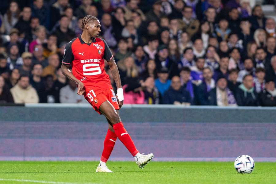 Jeremy Jacquet é o novo defesa do Liverpool Jeremy Jacquet é o novo defesa do Liverpool