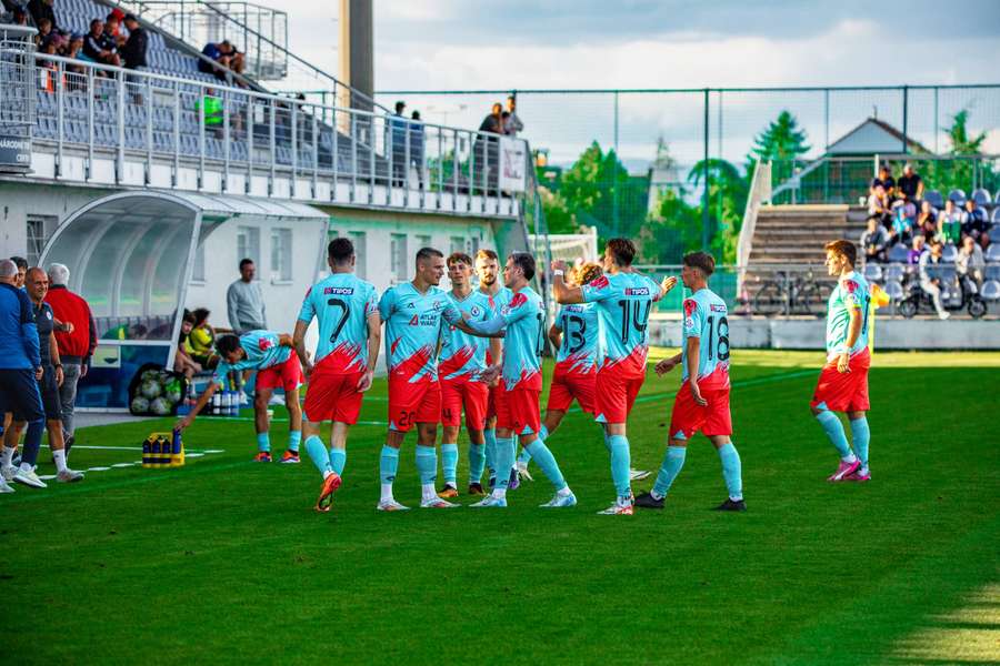 Senec čaká futbalový sviatok.  Senec čaká futbalový sviatok.