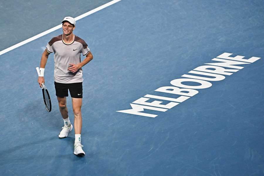 Jannik Sinner trifft im Halbfinale der Australian Open auf Novak Djokovic.