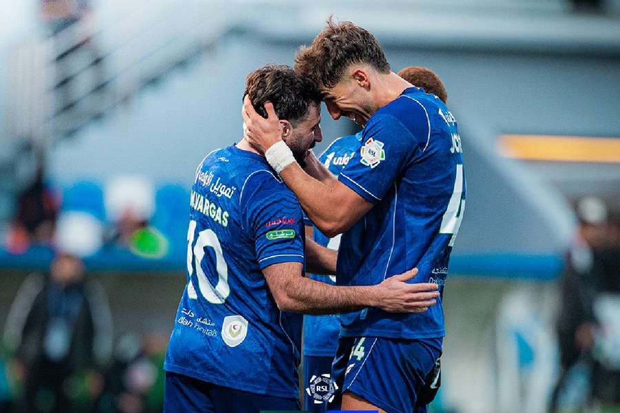 Matías Vargas foi o grande destaque da partida ao balançar as redes duas vezes