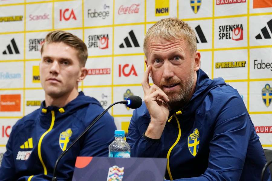 Potter (right) alongside Viktor Gyokeres at the pre-match press conference Potter (right) alongside Viktor Gyokeres at the pre-match press conference