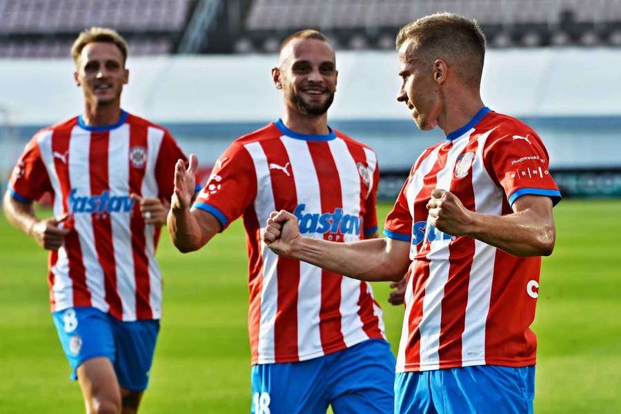 Brněnská Zbrojovka porazila Jihlavu 2:1.