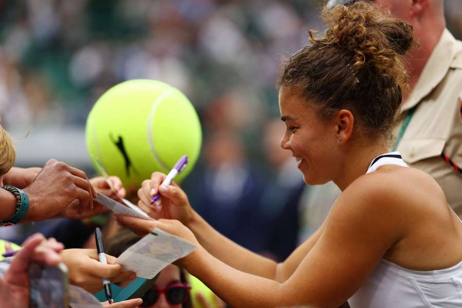 Paolini foi muito festejada pelo público em Wimbledon