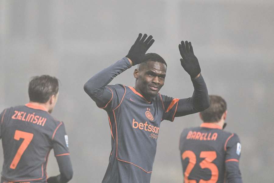 Ange-Yoan Bonny potrebbe essere una delle rotazioni scelte da Chivu per la gara dell'Inter contro il Lecce.