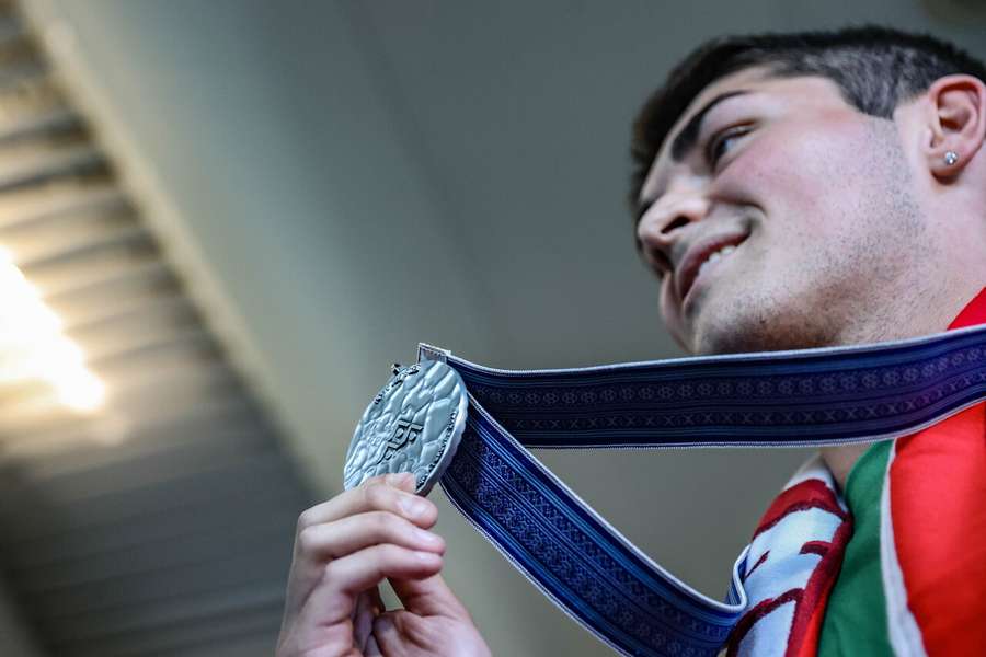 Diogo Ribeiro foi campeão mundial dos 50 e 100 metros mariposa em 2024