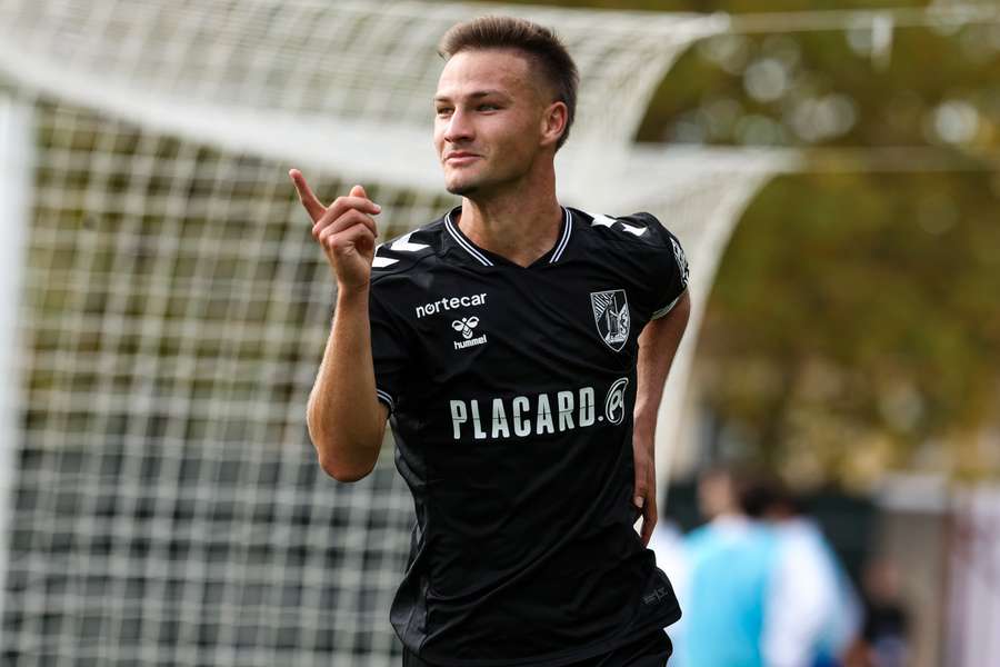 Miguel Maga apontou o golo decisivo a 12 minutos do fim Miguel Maga apontou o golo decisivo a 12 minutos do fim