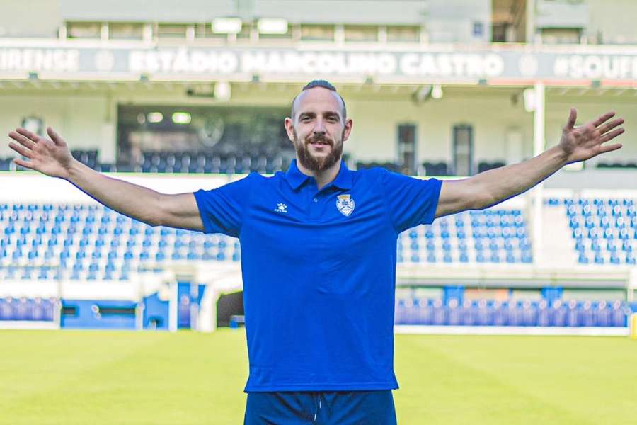 Steven Petkov vai jogar pelo Feirense pela terceira vez