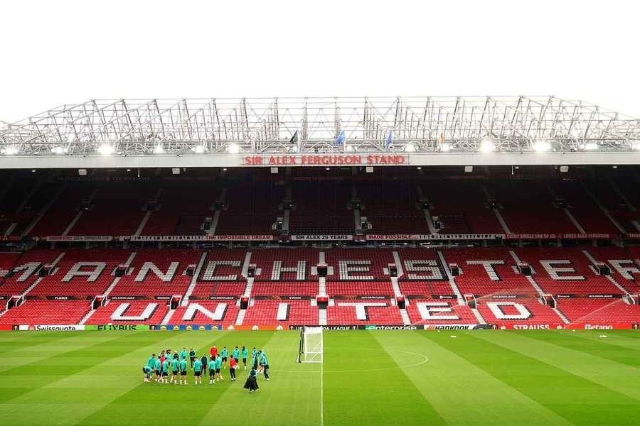 Manchester United dobre zarobí. Manchester United dobre zarobí.