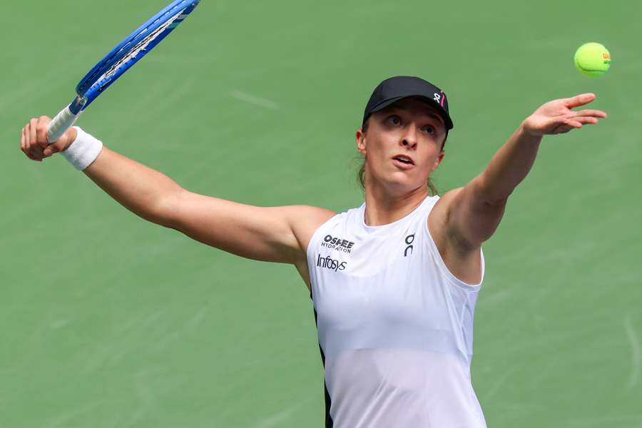 Tenis Flash: Djokovic i Sabalenka w półfinałach. Świątek dołączy do tego grona?