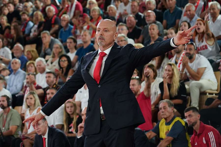 Obradovic et Monaco sens dessus dessous.