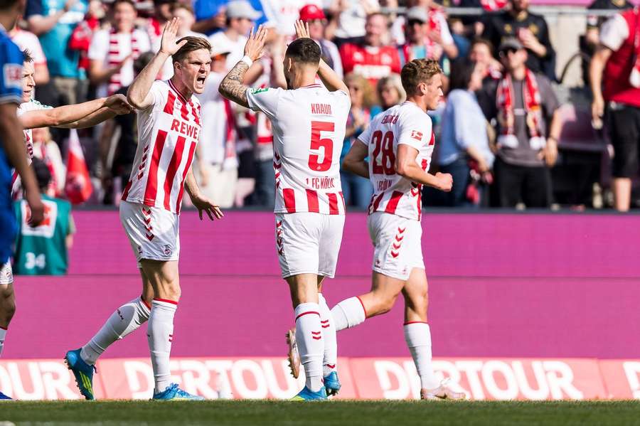 Bülter bejubelt das 1:1. Bülter bejubelt das 1:1.