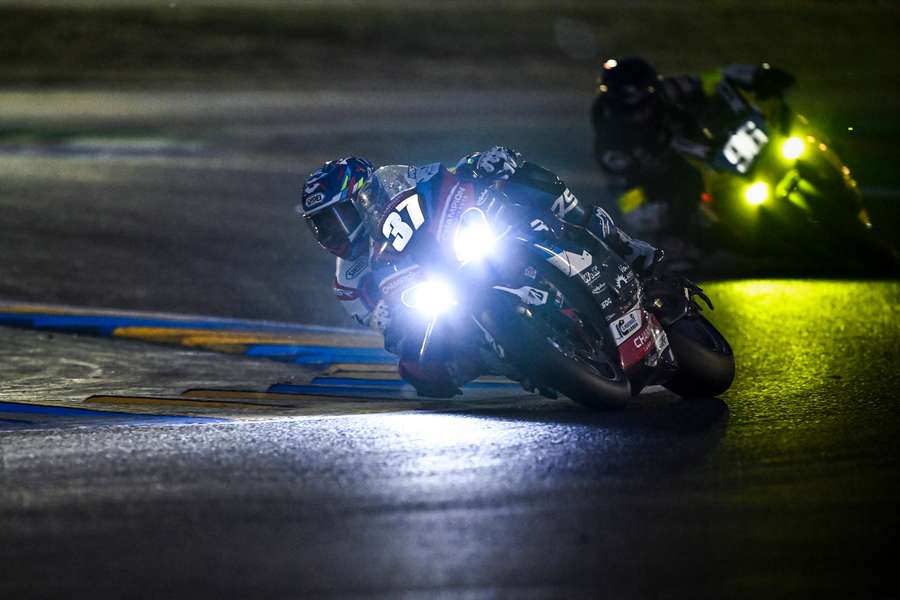 BMW en tête après huit heures de course des 24 Heures moto