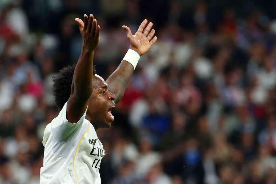 Ex-Real Madrid midfielder Van der Vaart: Vinicius Junior is horrible Ex-Real Madrid midfielder Van der Vaart: Vinicius Junior is horrible