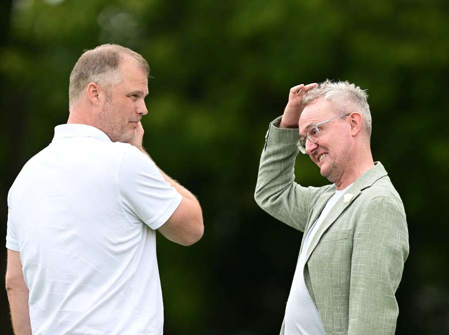 Wohlgemuth (l.) schärft noch einmal die Sinne Wohlgemuth (l.) schärft noch einmal die Sinne