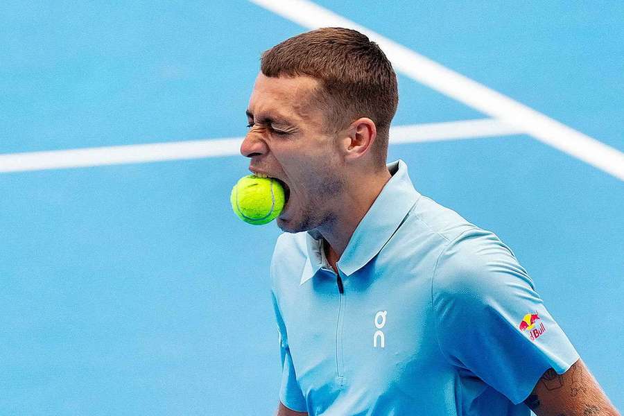 Cobolli celebra ponto de forma inusitada contra Paul