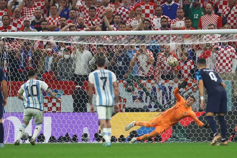 Lionel Messi powers home a penalty to give Argentina the lead