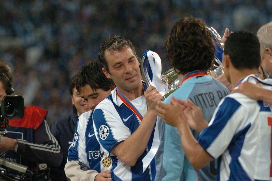 Jorge Costa fez parte do plantel do FC Porto que conquistou a Liga dos Campeões
