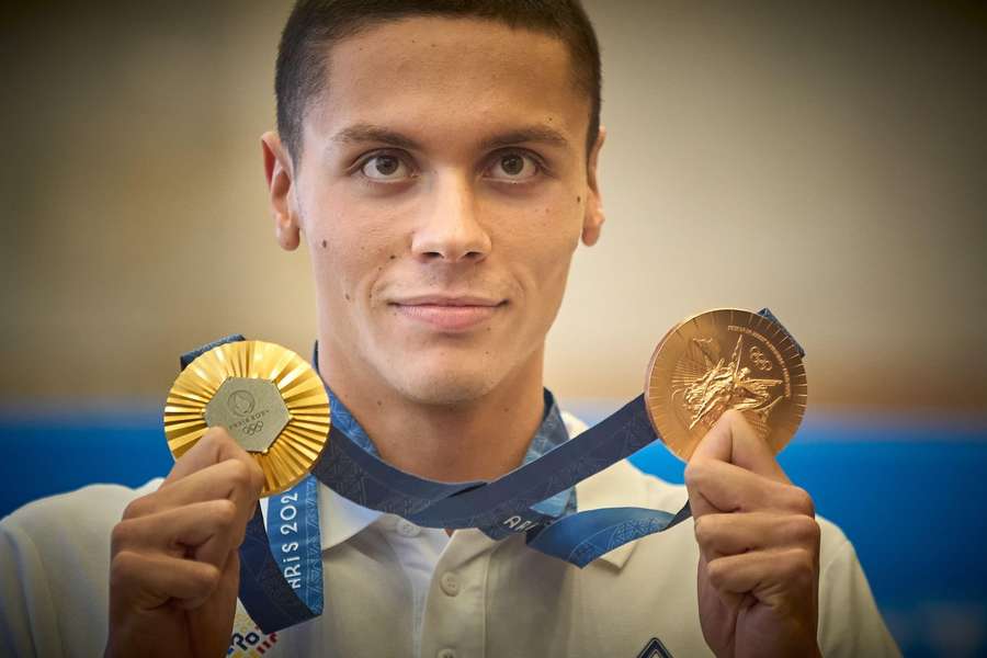 La JO de la Paris din 2024, David Popovici a obținut 2 medalii: aur în proba de 200 de metri liber și una de bronz în proba de 100 metri liber
