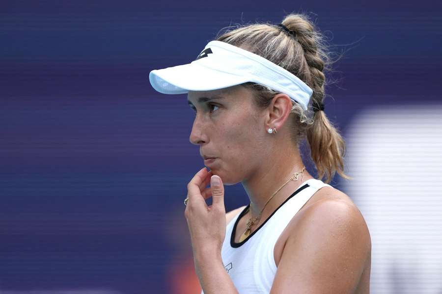 Rybakina blijft winnen, Andreescu moet opgeven Rybakina blijft winnen, Andreescu moet opgeven
