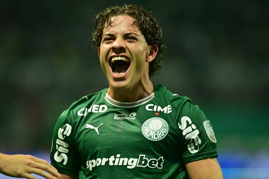 Agustín Giay foi o destaque do Palmeiras contra a LDU, com um gol e uma ótima partida no geral Agustín Giay foi o destaque do Palmeiras contra a LDU, com um gol e uma ótima partida no geral