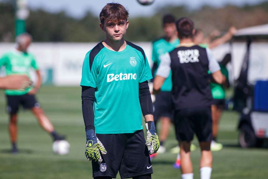 Alexandre Tverdohlebov foi chamado por Rúben Amorim ao treino