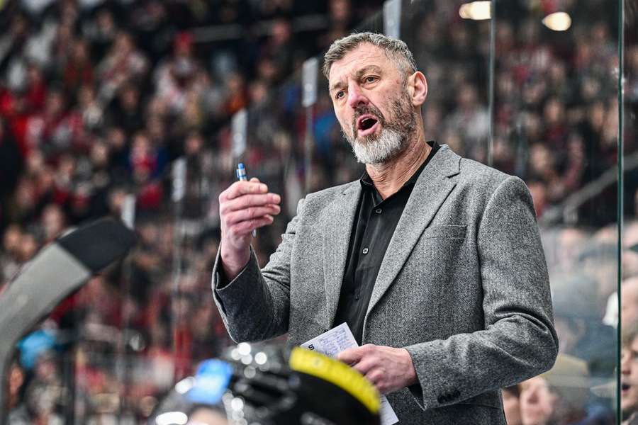 Hokejová Sparta dostala pokutu za Nedvědova slova na adresu rozhodčích