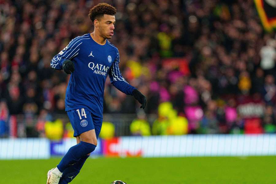 Désiré Doué avec le PSG à Anfield.